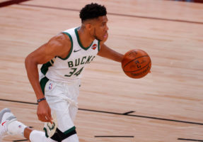 Milwaukee confía en la renovación de Giannis Antetokounmpo