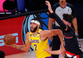 Los Lakers volverán al pívot clásico para jugar ante Denver