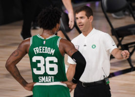 Stevens se reunió con varios de sus jugadores tras la discusión en el vestuario