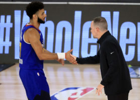 El mensaje de Mike Malone a sus jugadores: "Los grandes equipos tienen que pasar por el dolor de la derrota"