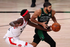 Un genial Jayson Tatum conduce a Boston a las finales del Este