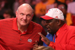 Un aficionado de los Clippers