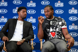 Tyronn Lue cree que Kawhi Leonard y Paul George estarán en los Clippers "durante mucho tiempo"
