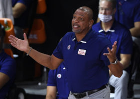 Doc Rivers suma un viejo conocido como asistente en los 76ers