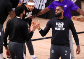 LeBron James: "Davis y yo funcionamos porque no estamos celosos el uno del otro"