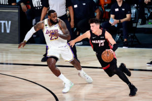 Tyler Herro rompe otro récord en los playoffs