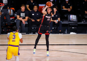 Tyler Herro se convierte en el rookie con más triples en unos playoffs