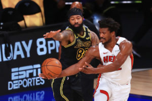 Jimmy Butler firma otra noche para enmarcar