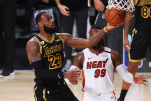LeBron James y el pase a Green: "Siempre he jugado igual y he tenido éxito"