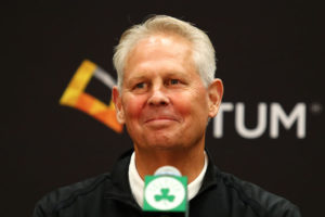 Danny Ainge reconoce que los Celtics buscarán algún traspaso antes del draft