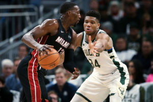 Bam Adebayo no ha hablado con Giannis Antetokounmpo sobre su renovación