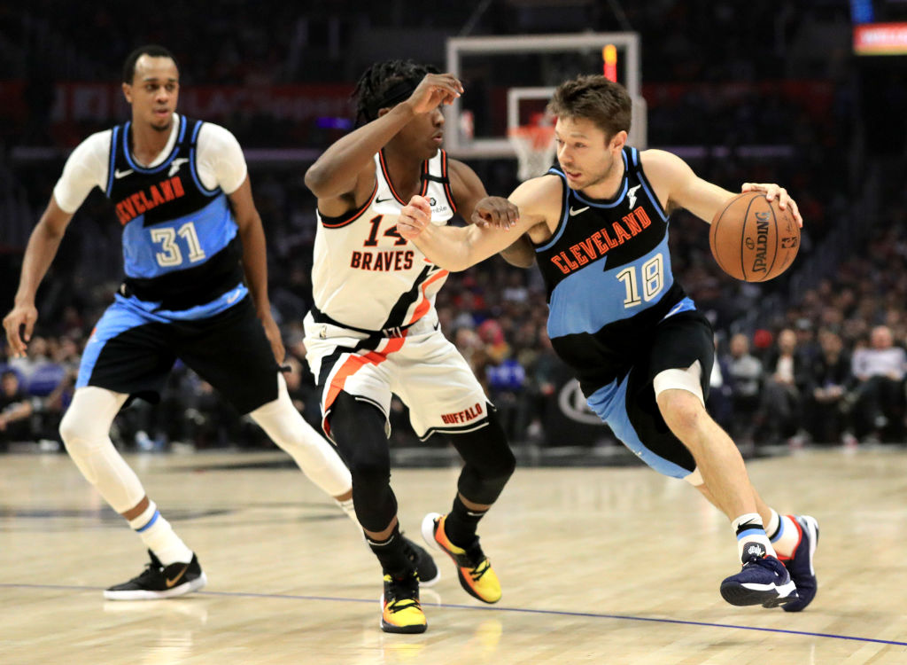 Un año más de Matthew Dellavedova en Cleveland