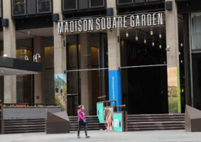 Los Knicks cierran sus instalaciones por el positivo de tres empleados