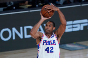Philadelphia traspasa a Al Horford a Oklahoma