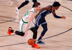 Gordon Hayward podría rechazar su opción de jugador