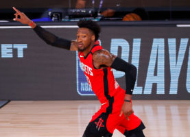 Portland se hace con Robert Covington