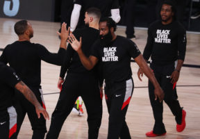 James Harden rechaza una extensión de contrato por dos años y 103 millones