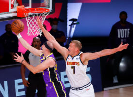 Los Pistons incorporan a Mason Plumlee y Jahlil Okafor