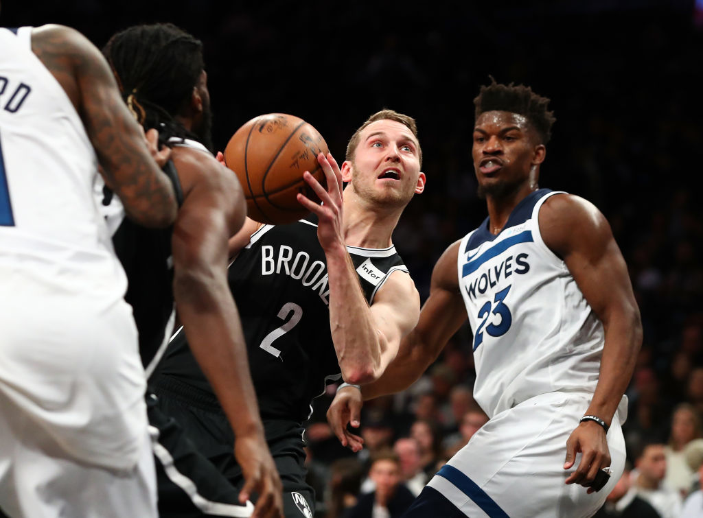 Milwaukee cierra un acuerdo con Nik Stauskas