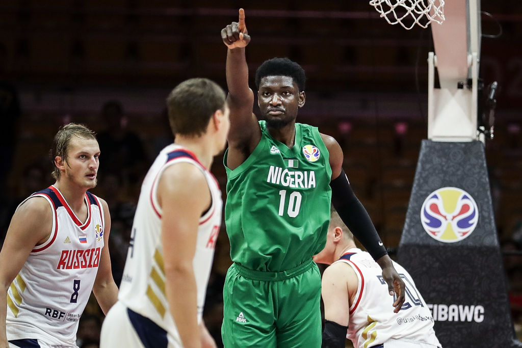 Los Kings cortan a Chimezie Metu