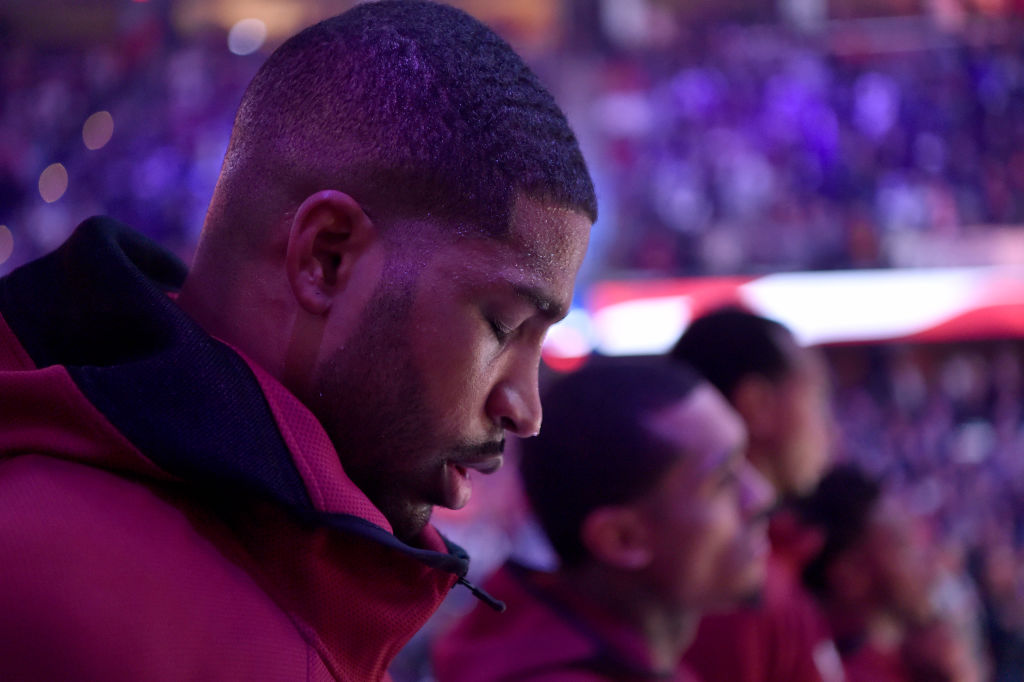 Brad Stevens ve difícil que Tristan Thompson llegue al inicio de temporada