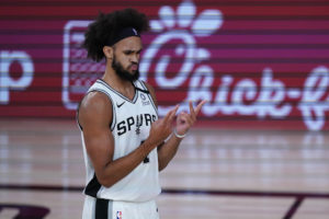 Derrick White acuerda una extensión de contrato con los Spurs