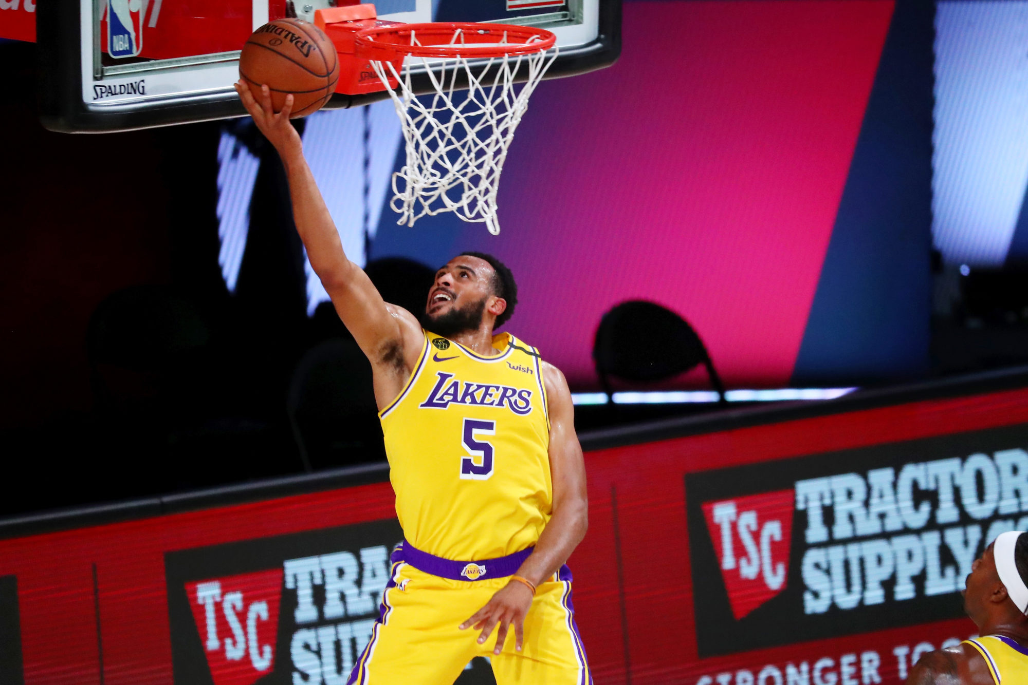 Talen Horton-Tucker fue recomendado a Klutch Sports por LeBron James