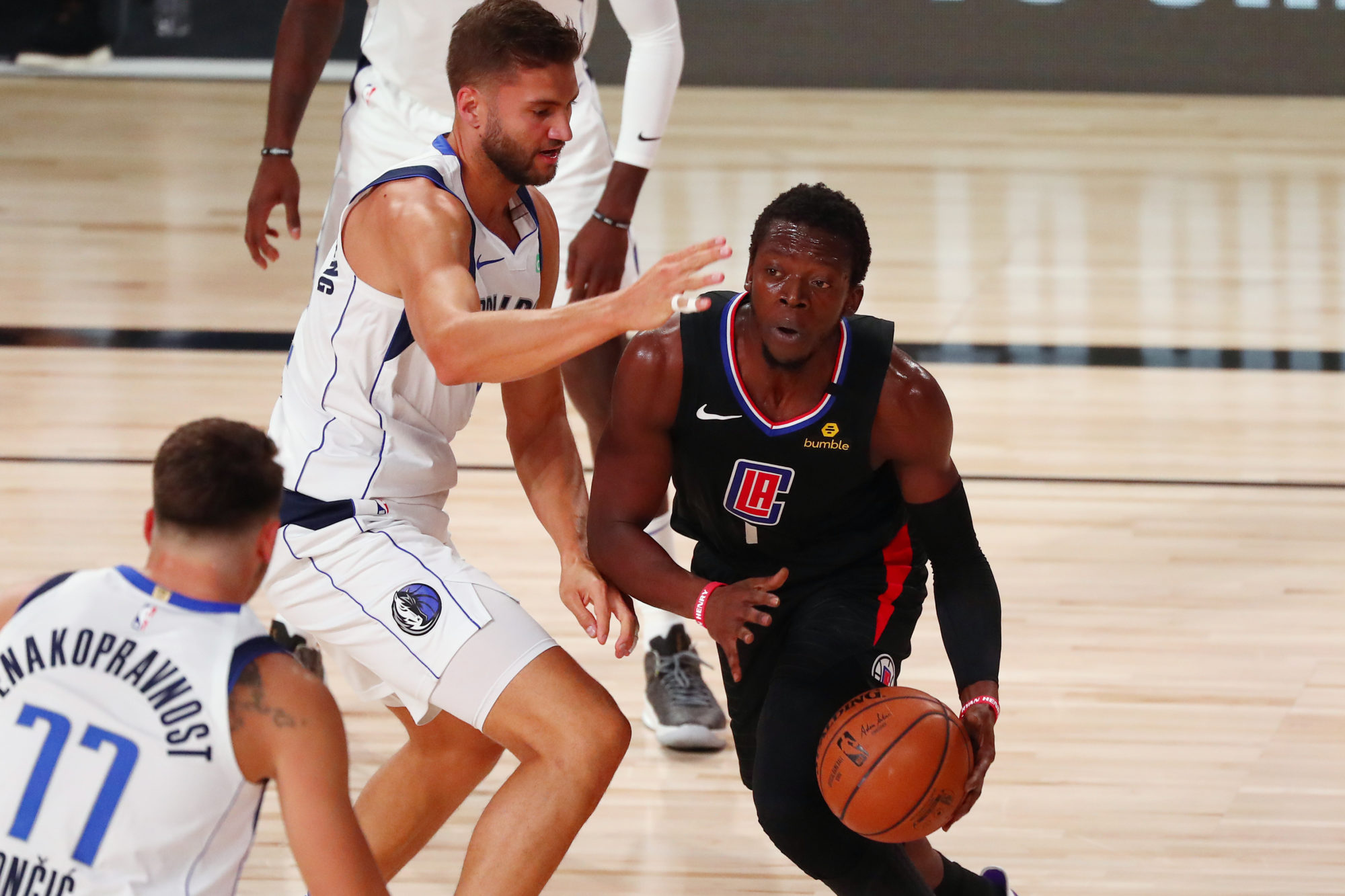 Reggie Jackson acuerda volver a los Clippers
