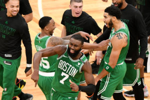 Los Celtics se imponen a los Bucks en el inicio de temporada