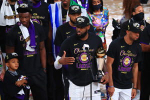 LeBron James: "He sido parte de los dos campeonatos más difíciles de la historia de la NBA"