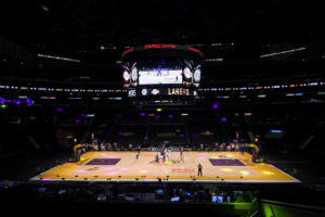 Los Lakers arrancan la pretemporada venciendo a los Clippers
