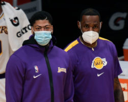 LeBron y Davis harán esta noche sus debuts en pretemporada
