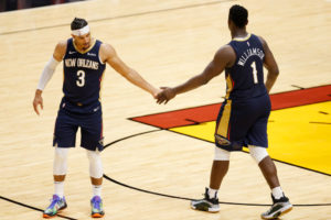 Zion Williamson abre la pretemporada a gran nivel