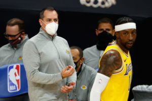 Frank Vogel lamenta las facilidades defensivas en la derrota contra los Clippers