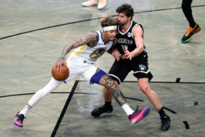 A Steve Kerr no le preocupa la falta de acierto de Kelly Oubre Jr