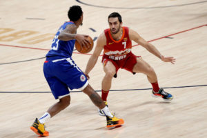 Los Clippers no dan opción a Denver en el último partido de la jornada navideña