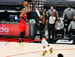 McCollum decide un partido loco y anula la exhibición de Harden