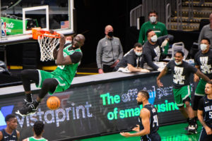 Boston vuelve a la acción y derrota cómodamente a los Magic