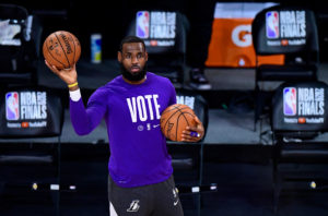 LeBron James se interesa en adquirir una franquicia de la WNBA