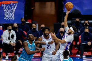 Seth Curry ya está recuperado y podría volver esta noche