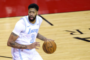 Los Lakers, liderados por Davis, no dan opción a los Rockets