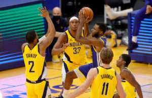 Indiana aprieta en el momento decisivo para vencer a Warriors