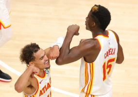 Trae Young y Capela hunden aún más a los Timberwolves