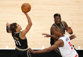 Atlanta no falla ante los mermados Clippers