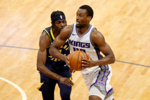 Harrison Barnes ve a los Kings en playoffs