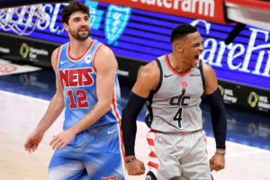 Russell Westbrook, feliz por ir olvidando los problemas físicos