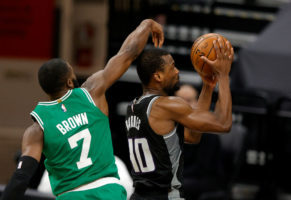 Harrison Barnes está en el radar de los Celtics