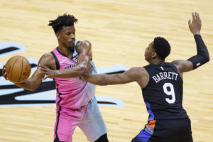 R.J. Barrett ve a Jimmy Butler como un  modelo a seguir