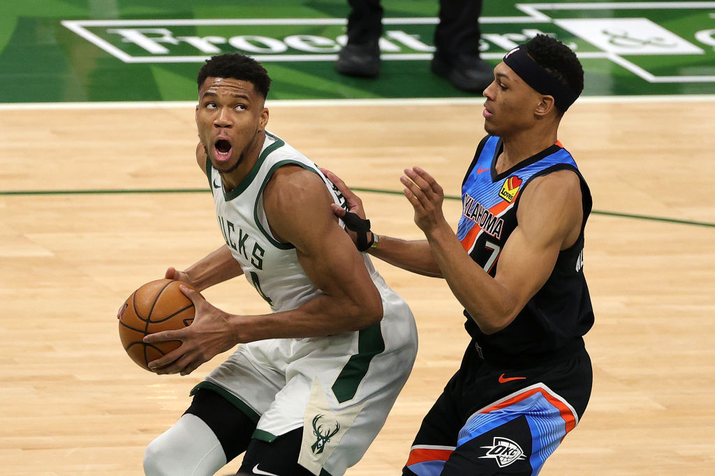 Milwaukee toma aire a costa de OKC