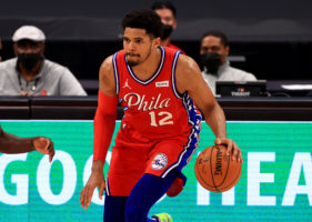 Los Knicks caen en Philadelphia y terminan su gira como visitantes 1-3